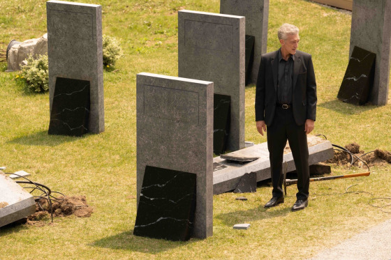 DAVID CRONENBERG’S THE SHROUDS TO PREMIERE AT CANNES IN OFFICIAL COMPETITION